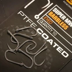 Guru Super MWG Barbless Hooks - 10 -Fishing World Shop 43900 2