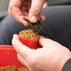 Daiwa N'ZON Method Mould - Small -Fishing World Shop 54536 5