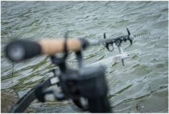 Guru A-Class Method Feeder Rod - Mini 9ft 2pc 1-30g -Fishing World Shop 54849 6