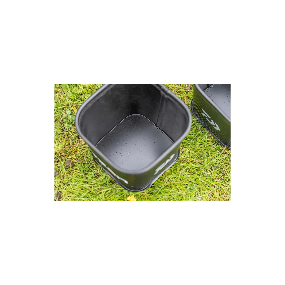 Daiwa N'ZON Stacking EVA Bait Box - 2 Pint 4 Daiwa N'ZON Stacking EVA Bait Box - 2 Pint - Image 2